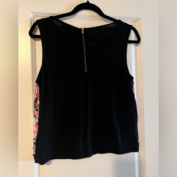 Women’s tops - Picture 2 of 5